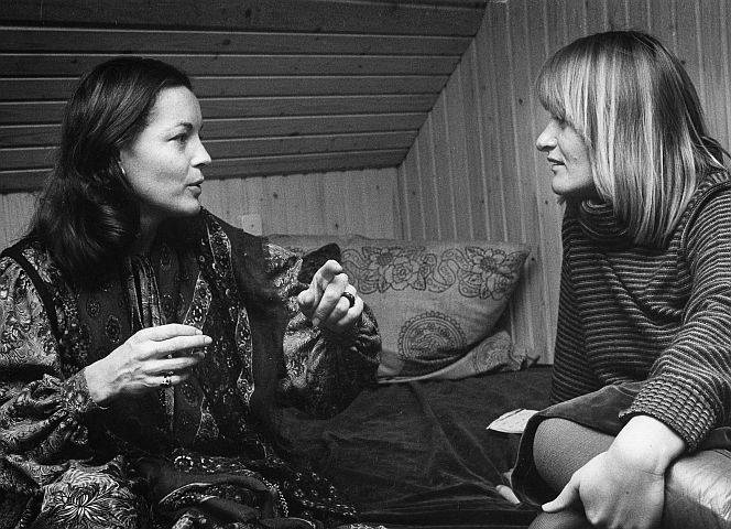 Köln, 12. Dezember 1976: Romy Schneider trifft Alice Schwarzer. - Foto: Gabriele Jakobi