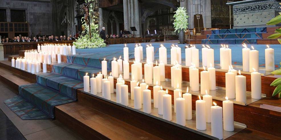 150 Kerzen Im Kolner Dom Alice Schwarzer